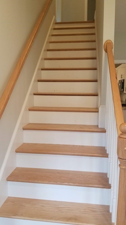 81 Purgatory Road Sutton, MA 01590 - Photo 9 of 35 a view of entryway