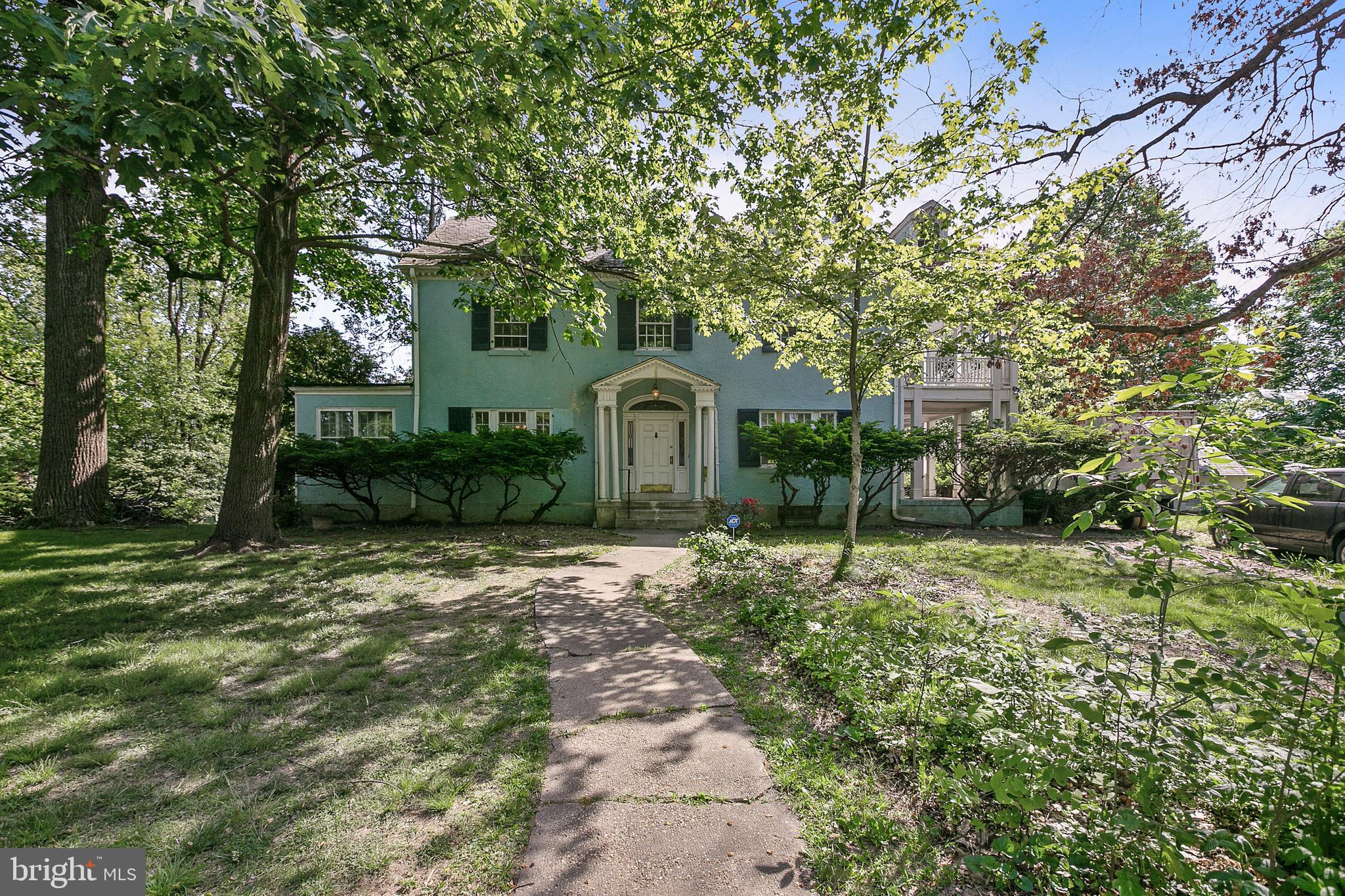 511 Woodside Road Baltimore, MD 21229 - Photo 1 of 57 Welcome home to Historic Ten Hills