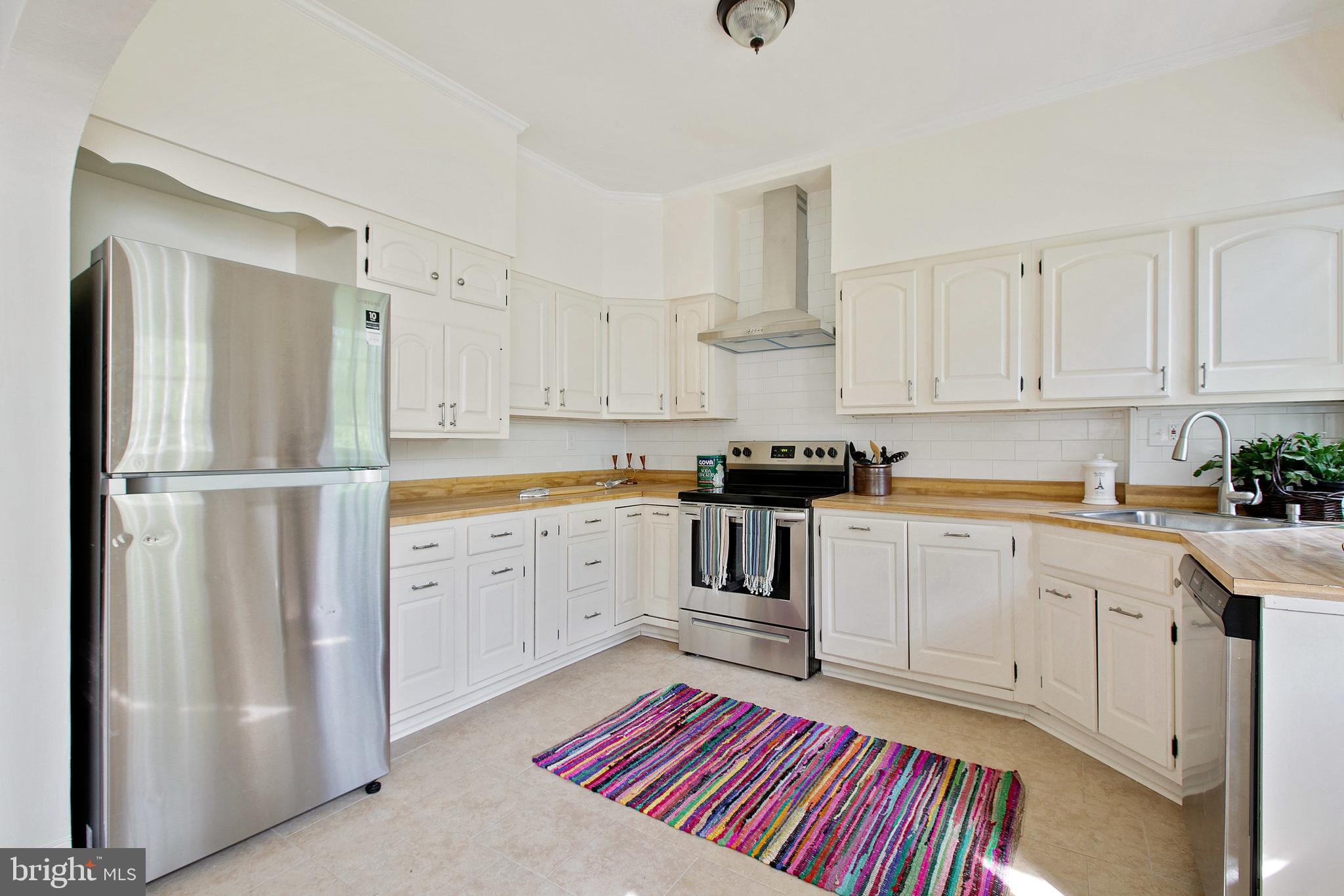 511 Woodside Road Baltimore, MD 21229 - Photo 17 of 57