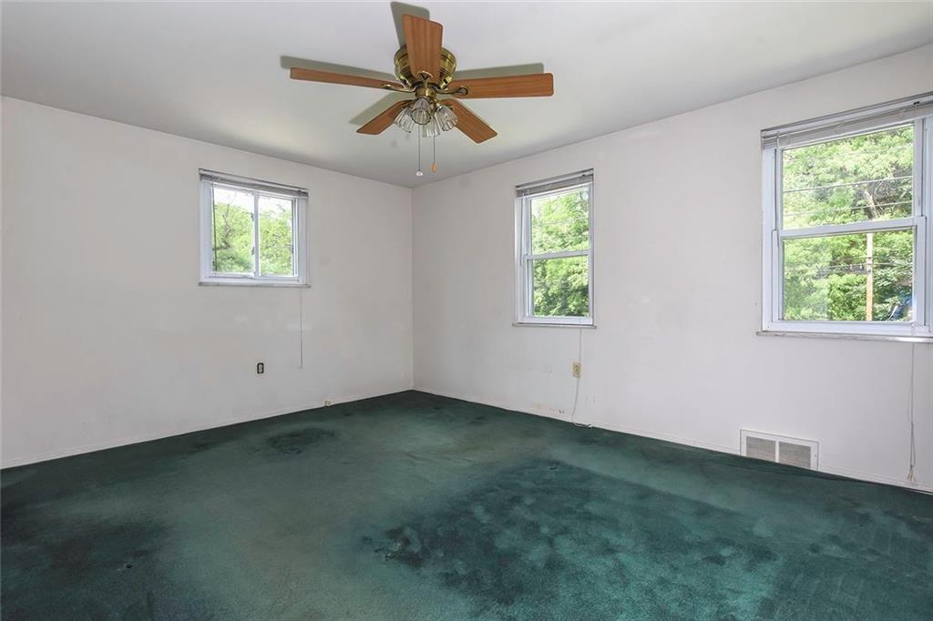 578 Thompson Run Road Pittsburgh, PA 15237 - Photo 18 of 22 Gallery Image 18