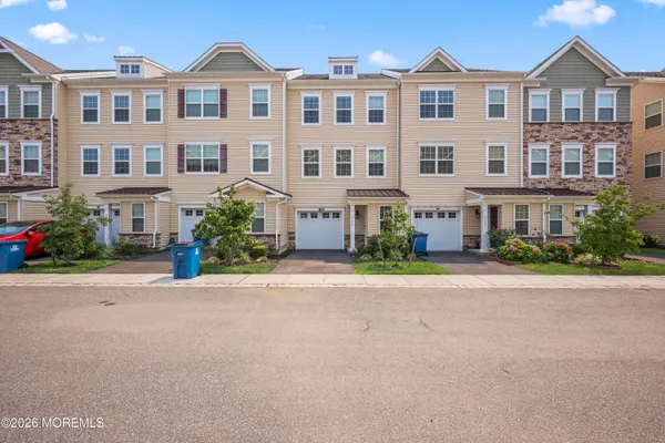$609,000 | 2104 John Deere Lane, Monroe Township, NJ 08831