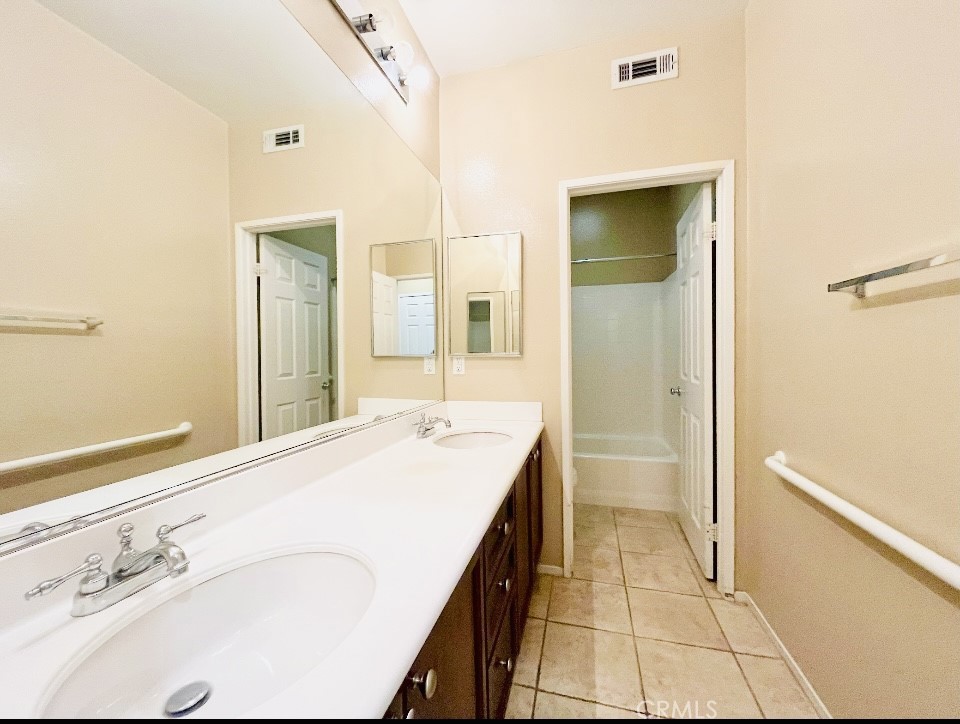 12758 Royal Palm Lane Riverside, CA 92503 - Photo 10 of 20