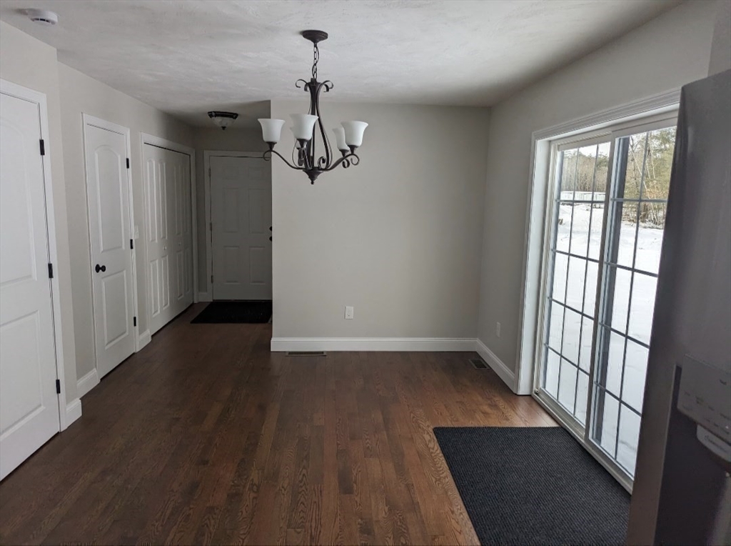 508 Old County Road Holland, MA 01521 - Photo 8 of 42
