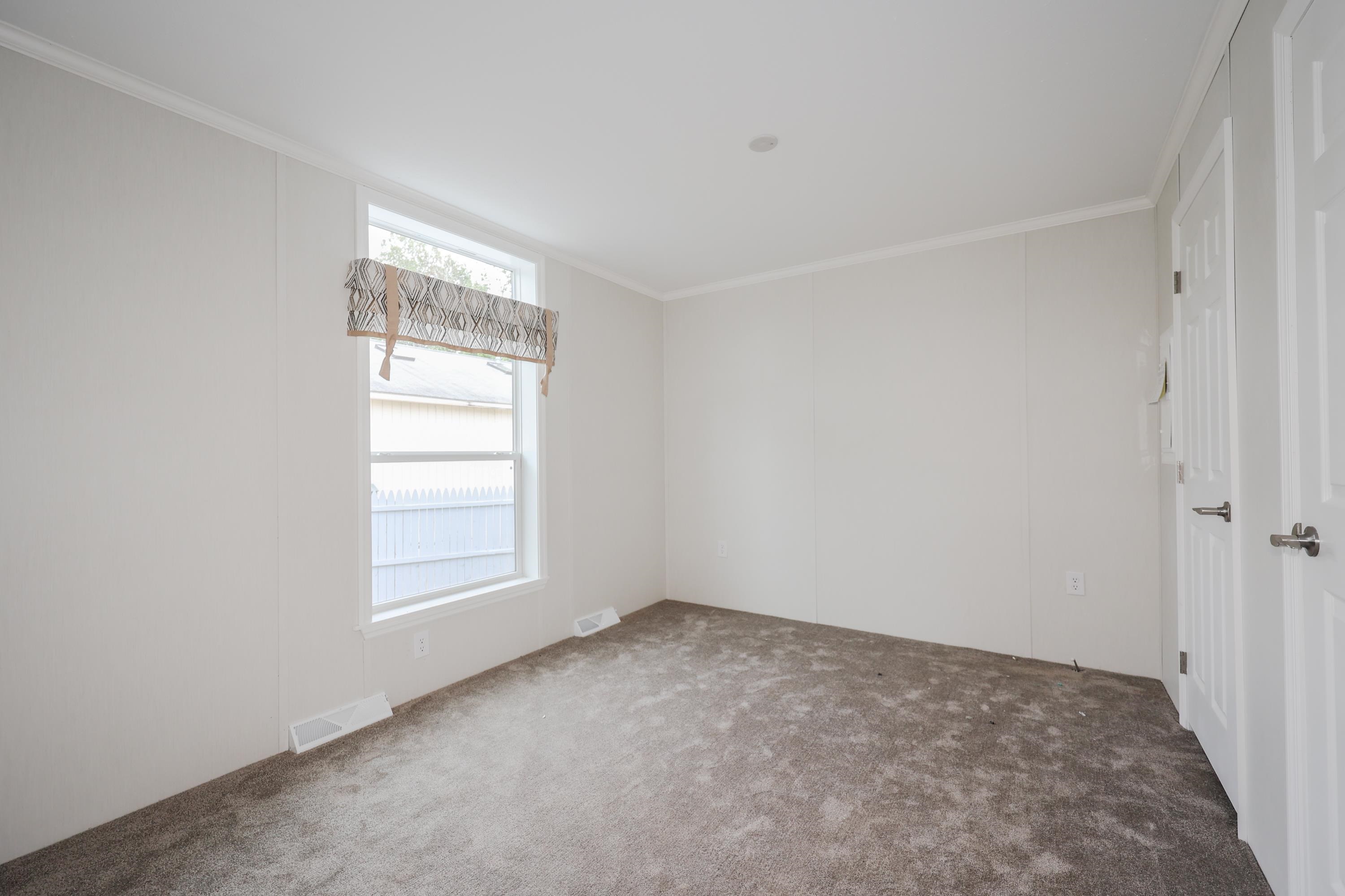 34 Stevens Drive Concord, NH 03301 - Photo 4 of 23