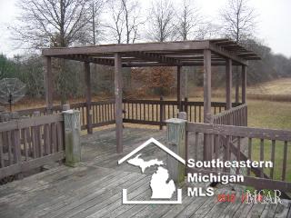 11111 Tuttle Hill Road Milan, MI 48160 - Photo 17 of 19 Great deck!