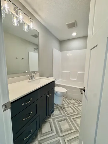 $3,650 | 12715 Edison Street Northeast, Blaine, MN 55449