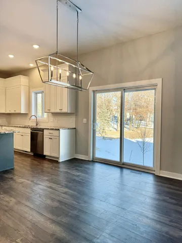 $3,650 | 12715 Edison Street Northeast, Blaine, MN 55449