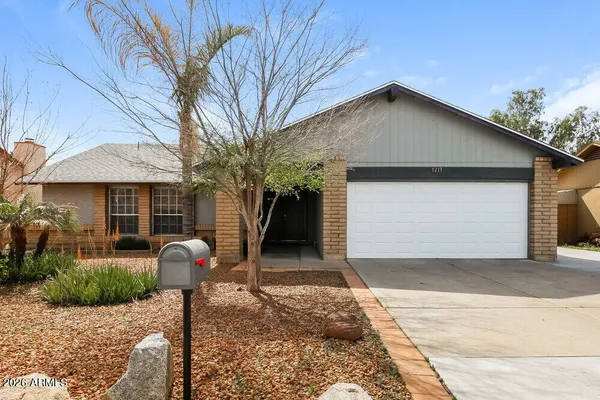 $2,660 | 1213 West Stottler Drive, Chandler, AZ 85224
