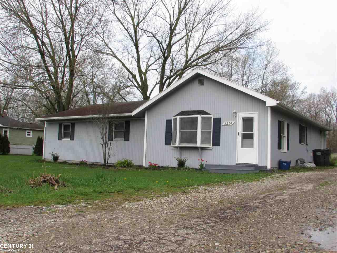 3236 Grant Road Rochester Hills, MI 48309 - Photo 2 of 33