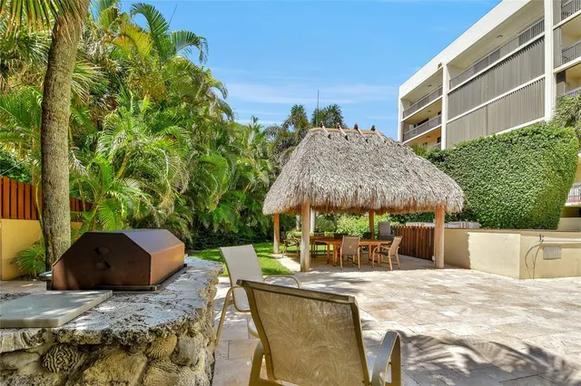 a view of parking area