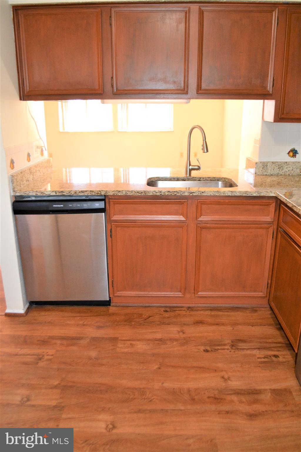 8349 Windfall Road Springfield, VA 22153 - Photo 8 of 44