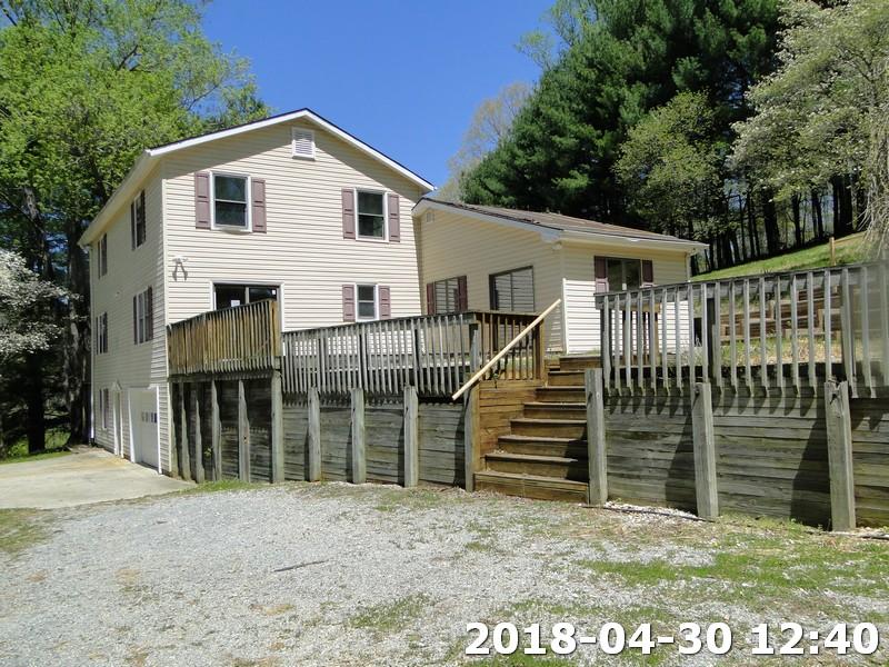 3912 Nemmo Road Vinton, VA 24179 - Photo 3 of 18 rear