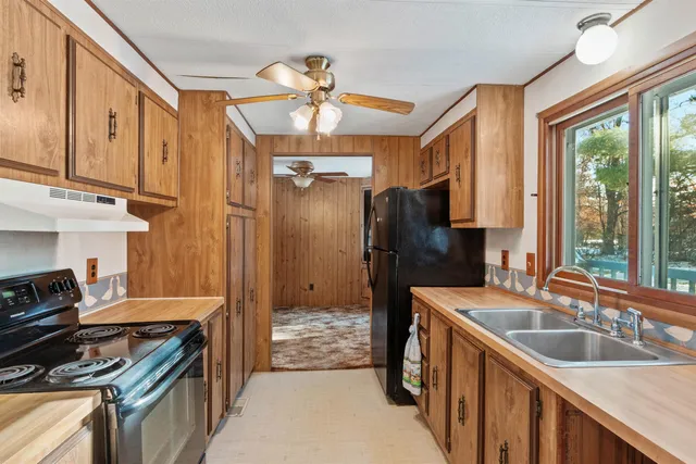 $195,000 | 5520 Helke Road, Wisconsin Rapids, WI 54494