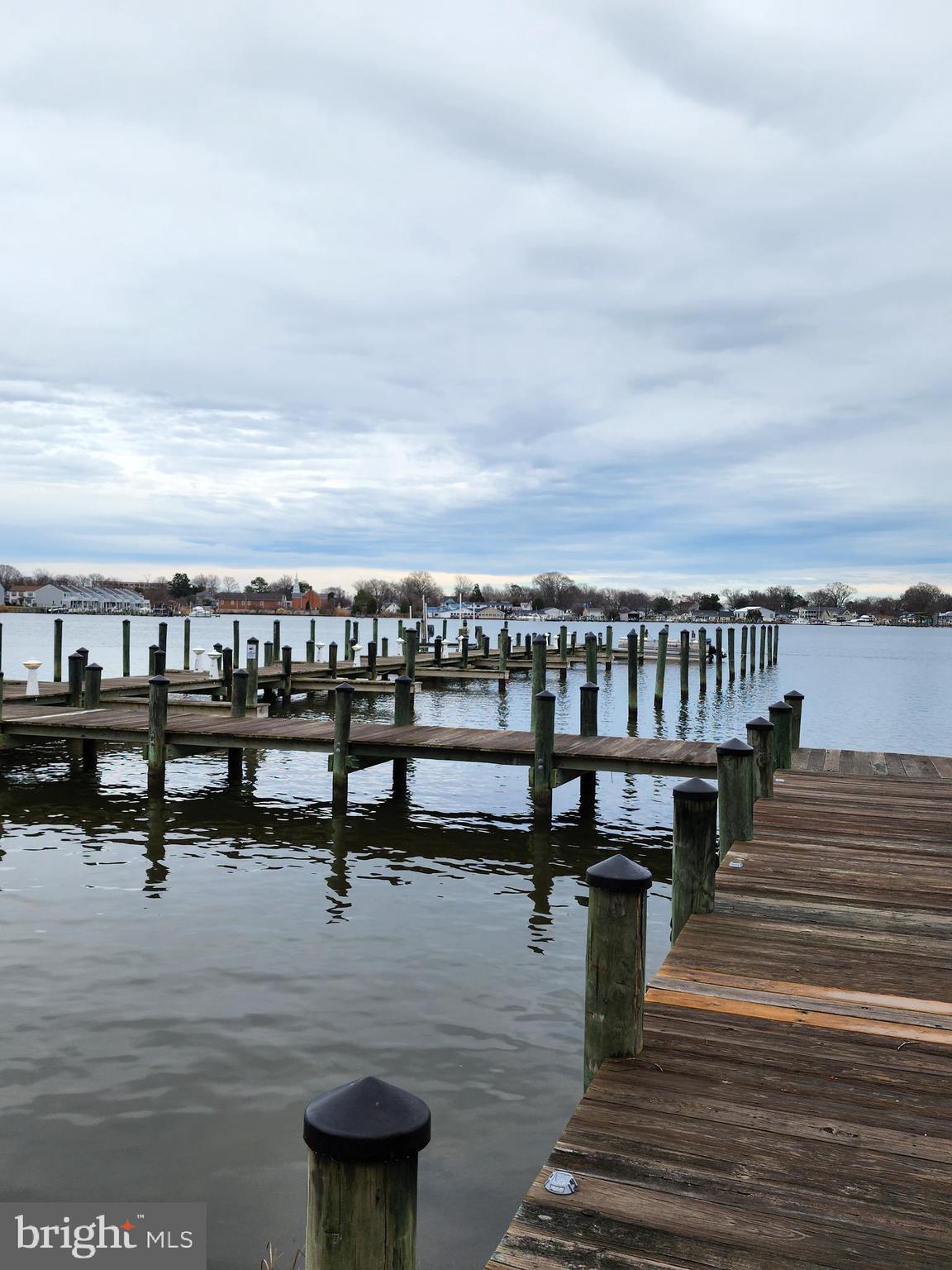 701 Monroe Point Drive Colonial Beach, VA 22443 - Photo 5 of 13 a view of a terrace with sitting area