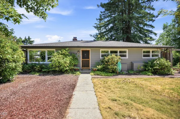 $455,000 | 2516 Sandy Terrace, Medford, OR 97504