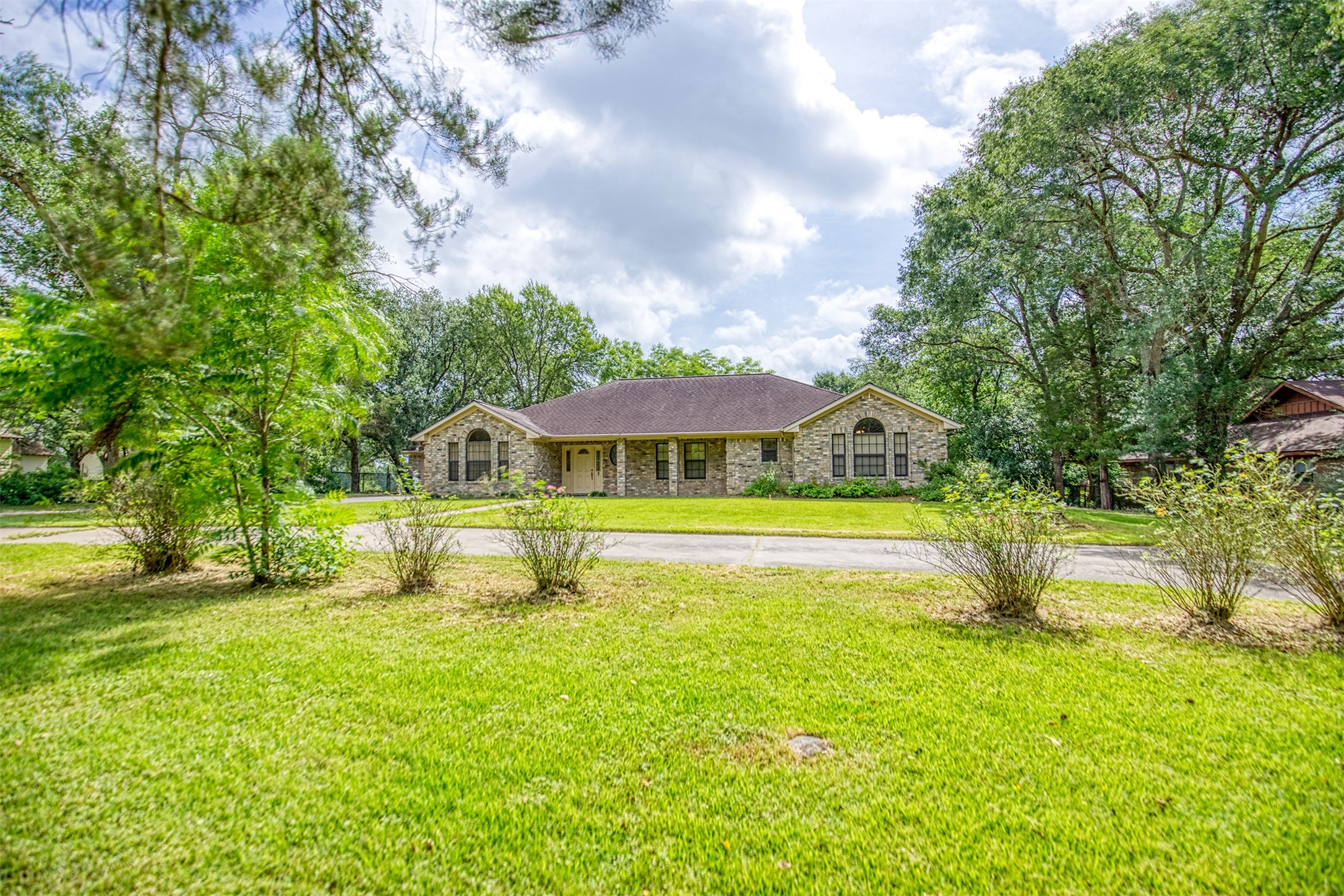 655 Farmers Road Brenham, TX 77833 - Photo 5 of 36