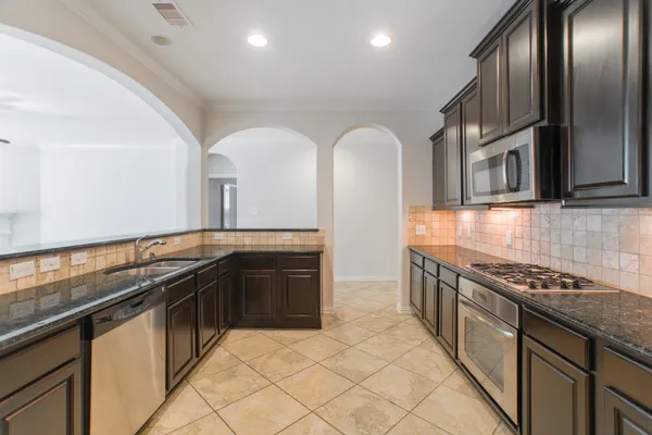 $4,250 | 7 Deer River Circle, The Woodlands, TX 77389