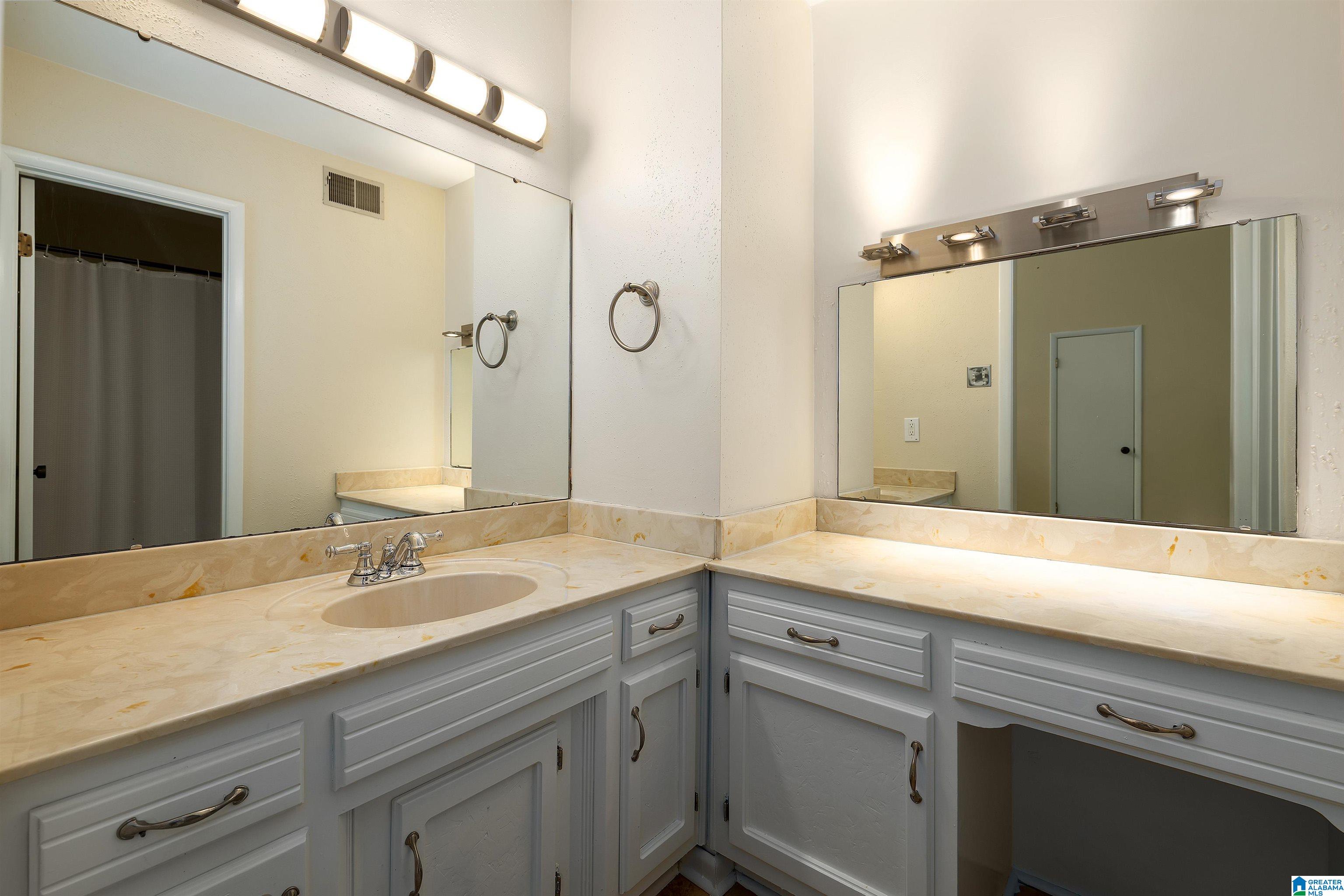 2435 Wine Ridge Drive Birmingham, AL 35244 - Photo 23 of 34