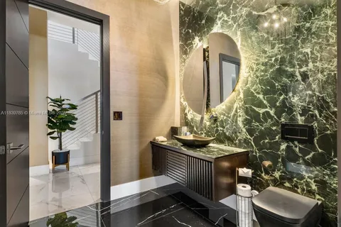 $11,900,000 | 17900 Southwest 70th Place, Southwest Ranches, FL 33331