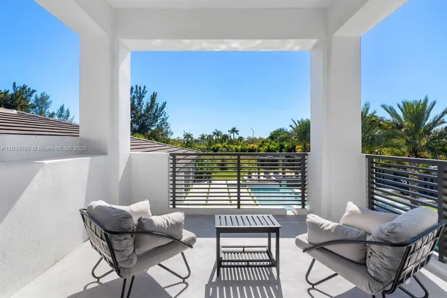 $11,900,000 | 17900 Southwest 70th Place, Southwest Ranches, FL 33331