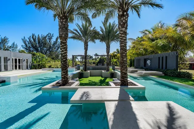 $11,900,000 | 17900 Southwest 70th Place, Southwest Ranches, FL 33331