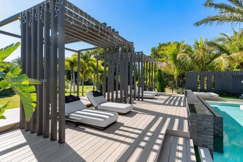 $11,900,000 | 17900 Southwest 70th Place, Southwest Ranches, FL 33331