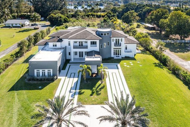 $11,900,000 | 17900 Southwest 70th Place, Southwest Ranches, FL 33331