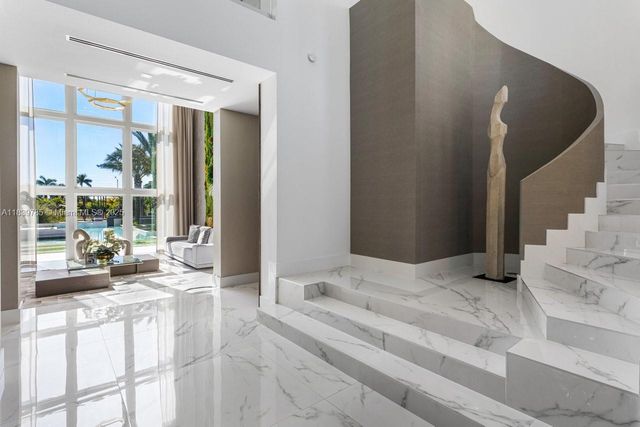 $11,900,000 | 17900 Southwest 70th Place, Southwest Ranches, FL 33331