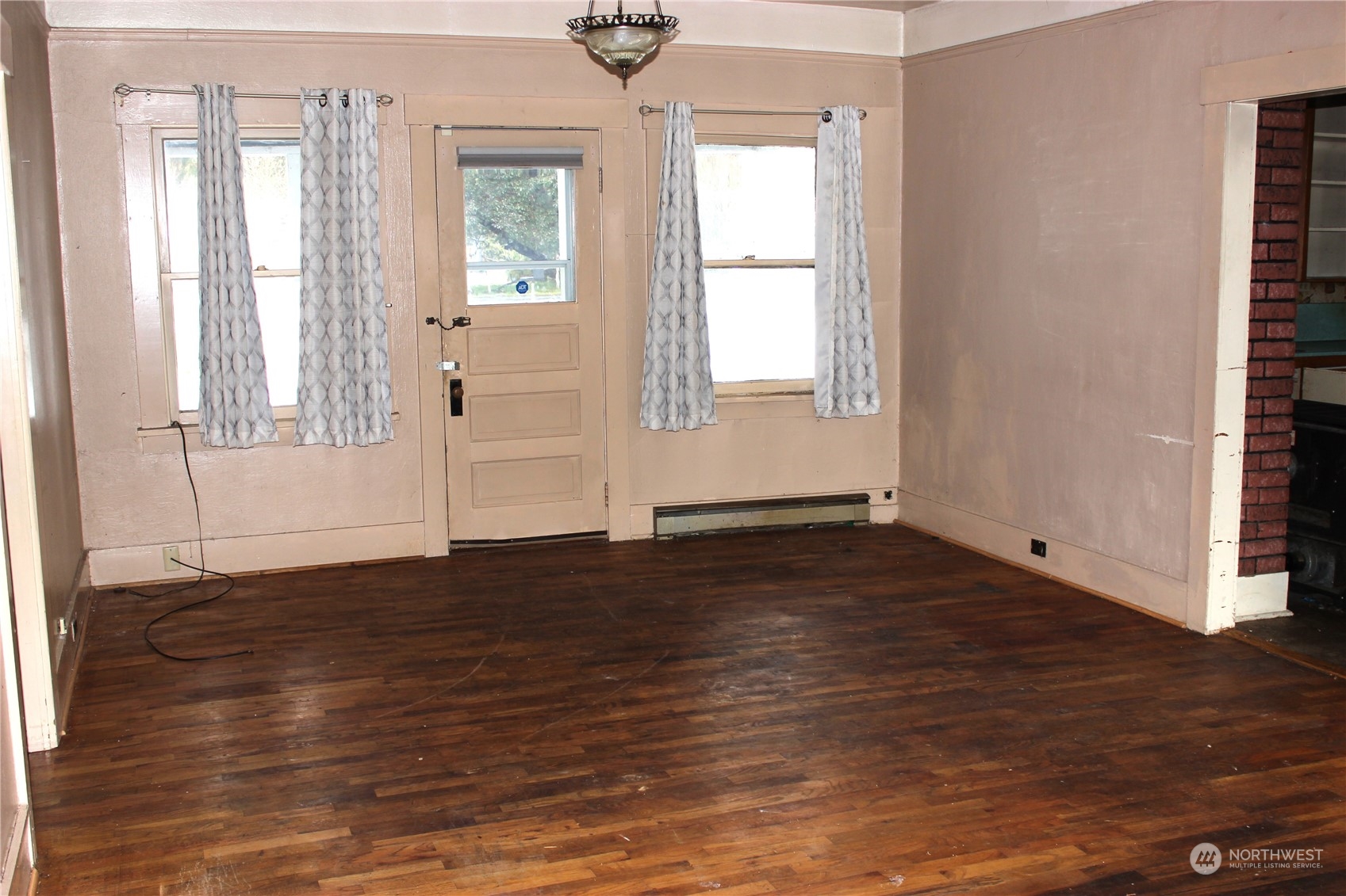 8606 Littlerock Road Southwest Olympia, WA 98512 - Photo 4 of 32 Gallery Image 4