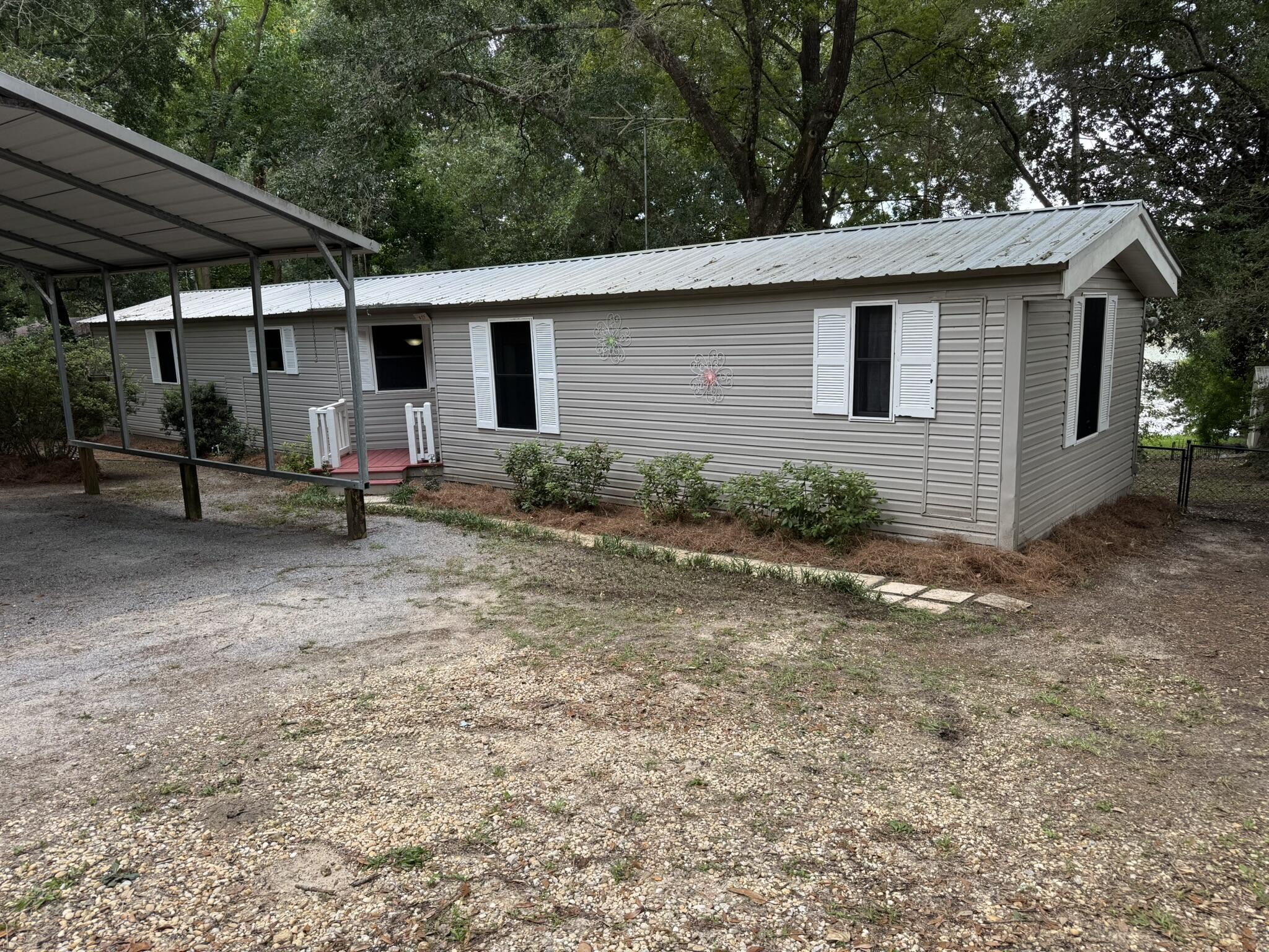 827 Squirrel Road DeFuniak Springs, FL 32433 - Photo 16 of 57 IMG_8784