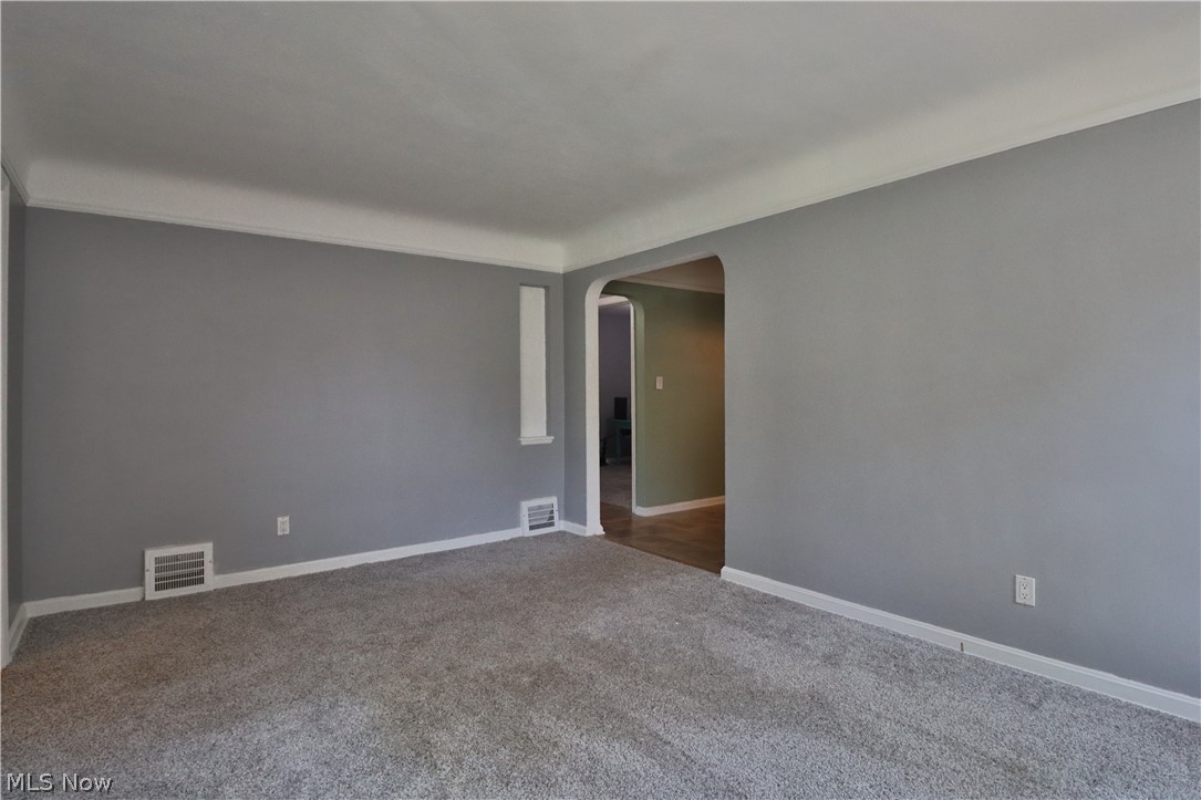 1091 Churchill Road Lyndhurst, OH 44124 - Photo 11 of 23 Gallery Image 11