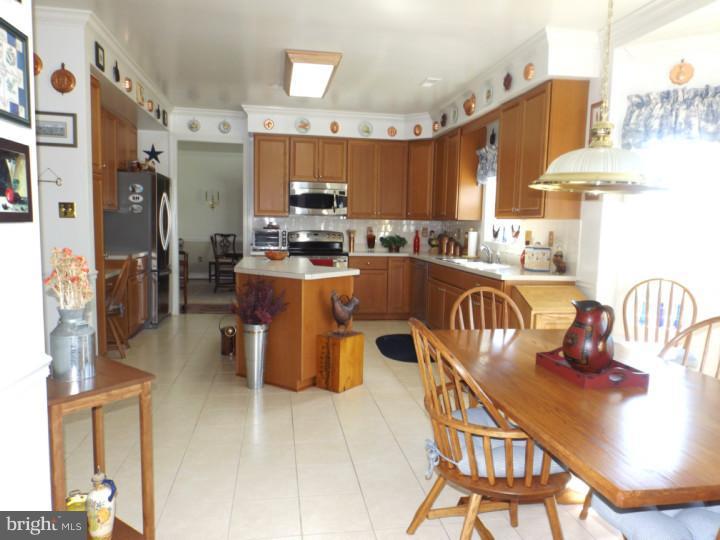 145 Statesman Road Chalfont, PA 18914 - Photo 6 of 24 Gallery Image 6