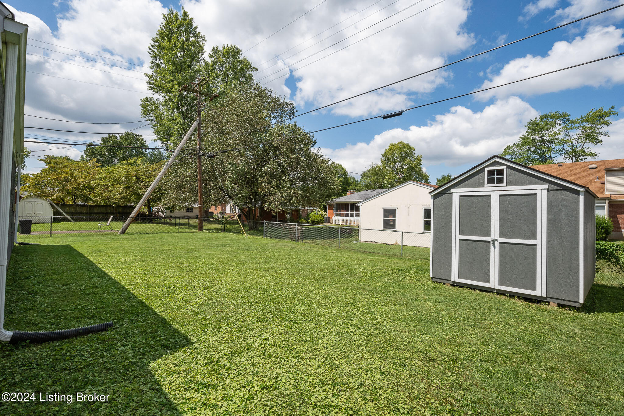 3707 Hughes Road Louisville, KY 40207 - Photo 26 of 30 3707 Hughes Rd-39