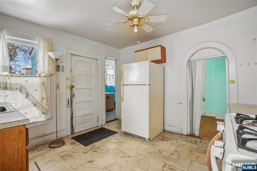 68 Chestnut Street Montclair, NJ 07042 - Photo 13 of 33