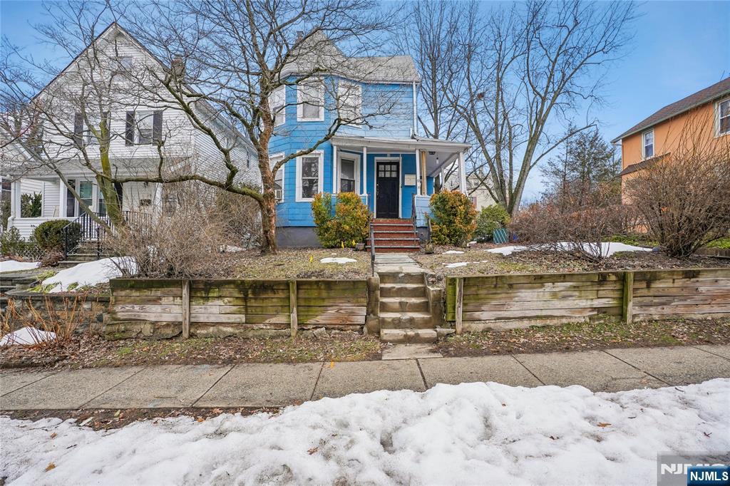 68 Chestnut Street Montclair, NJ 07042 - Photo 2 of 33