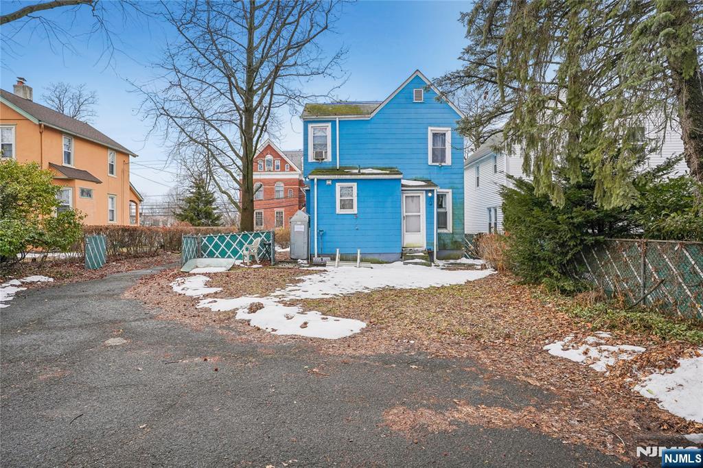 68 Chestnut Street Montclair, NJ 07042 - Photo 30 of 33