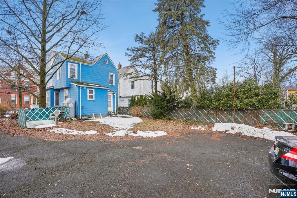 68 Chestnut Street Montclair, NJ 07042 - Photo 32 of 33