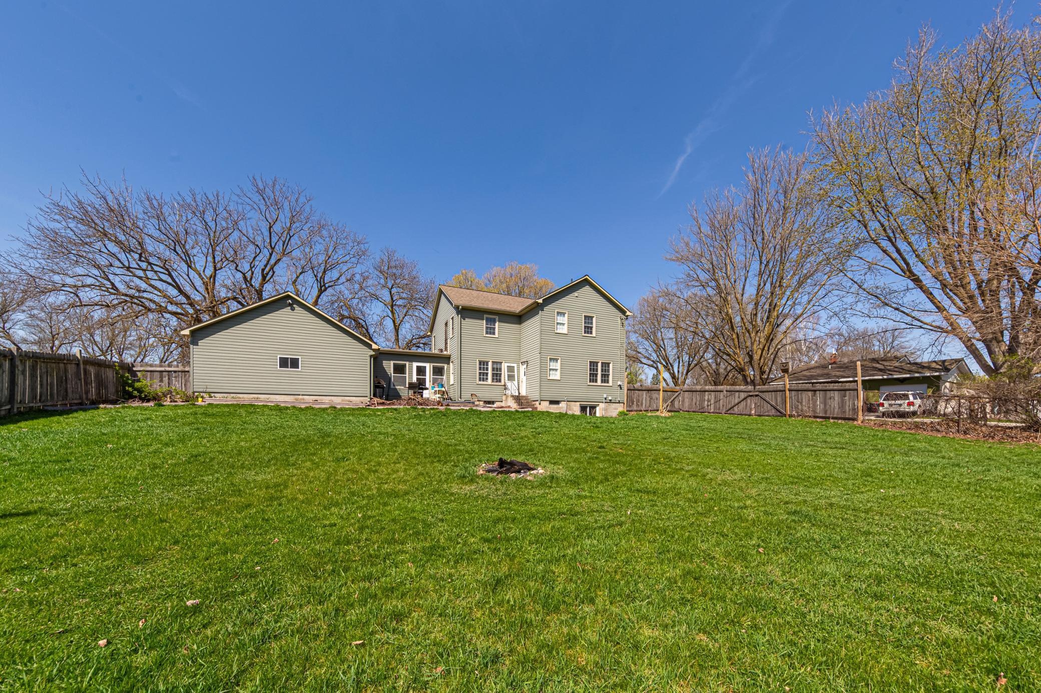 787 Clark Avenue Gibbon, MN 55335 - Photo 6 of 26