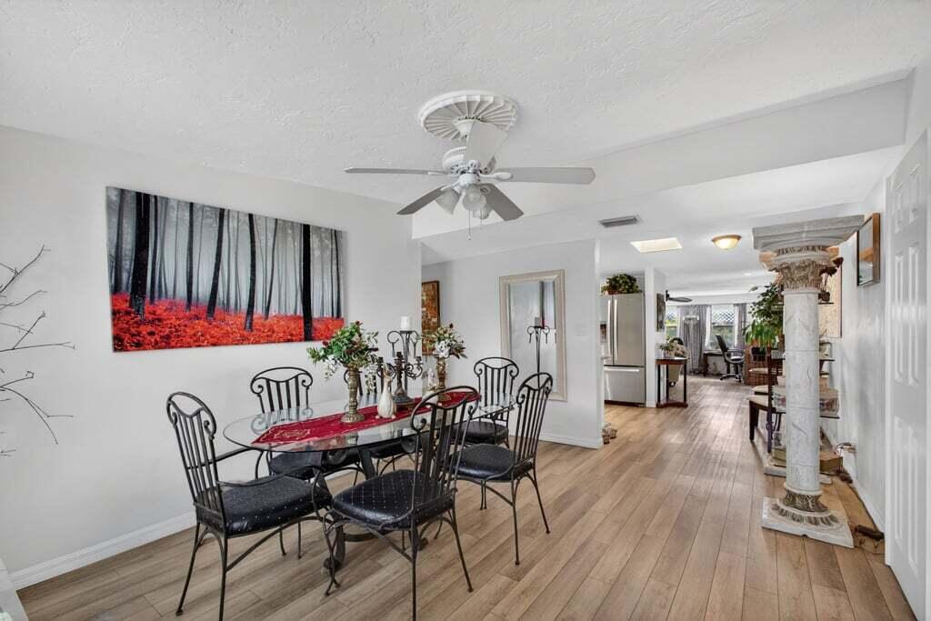 3740 Dunes Road Cabana Colony, FL 33410 - Photo 10 of 18 Dining Room
