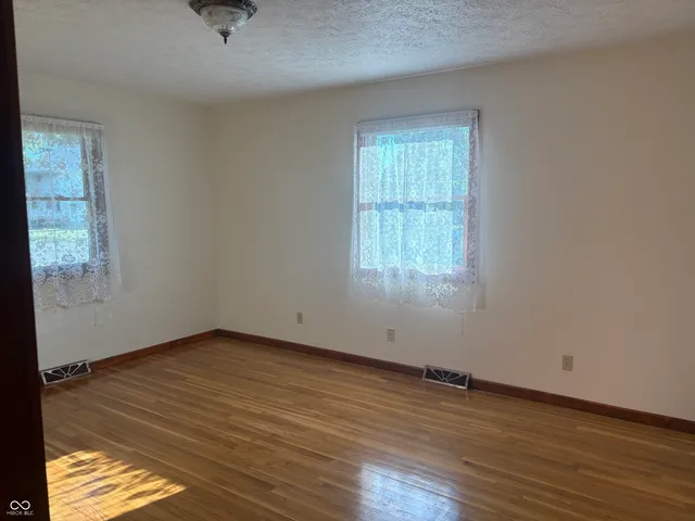 $265,500 | 1031 West 11th Street, Rushville, IN 46173