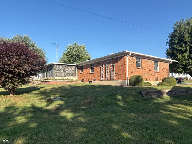 $265,500 | 1031 West 11th Street, Rushville, IN 46173