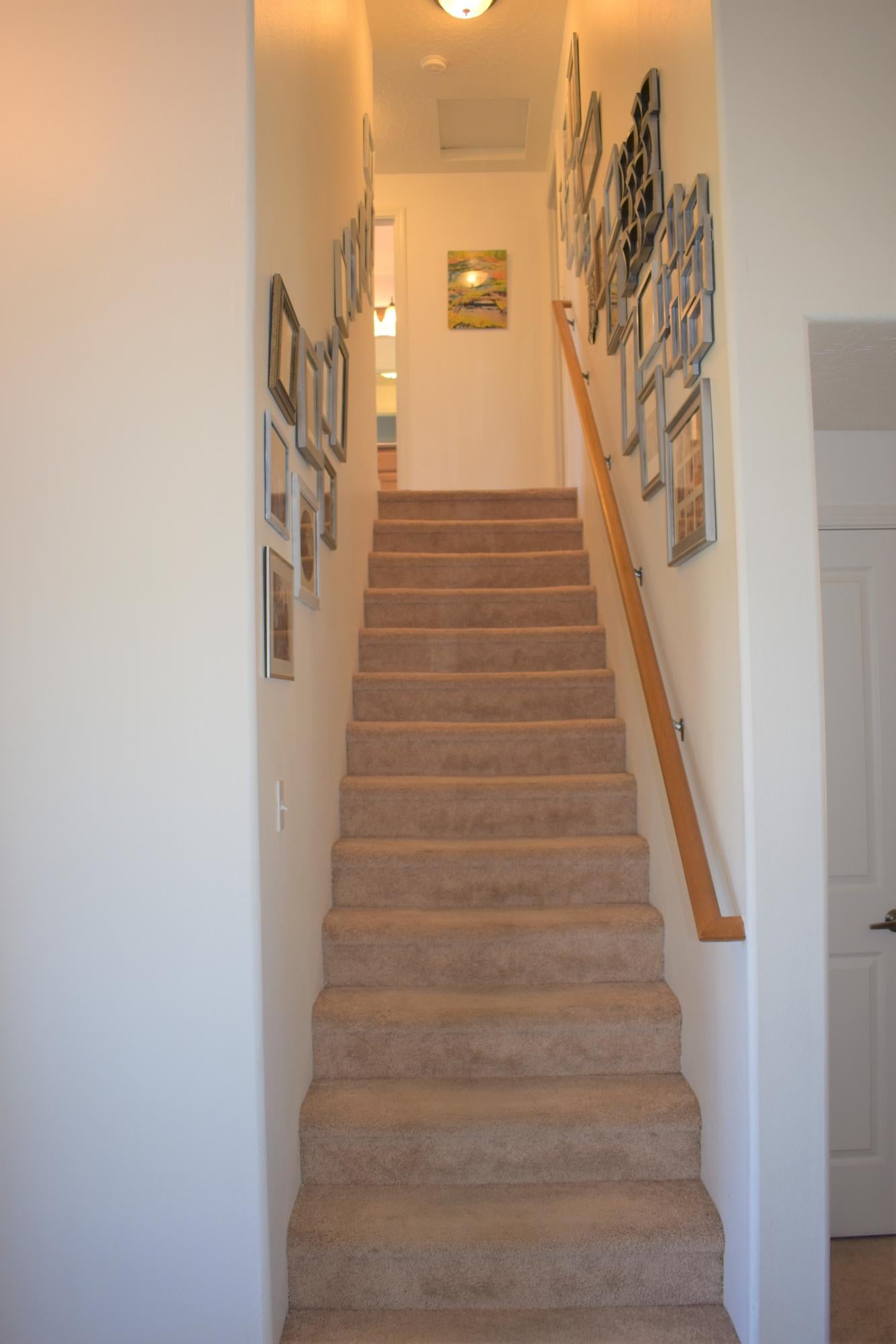 16464 Riley Drive La Pine, OR 97739 - Photo 23 of 43 16464 Stairs 11