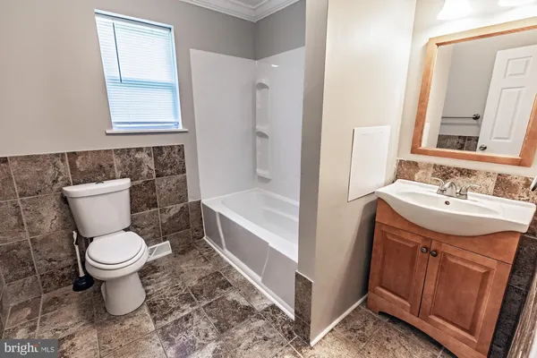 $2,100 | 40 Booker Circle, New Castle, DE 19720