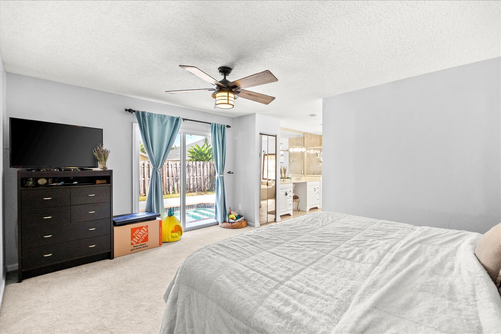 6391 Robinson Street Jupiter, FL 33458 - Photo 13 of 25 IMG_9663