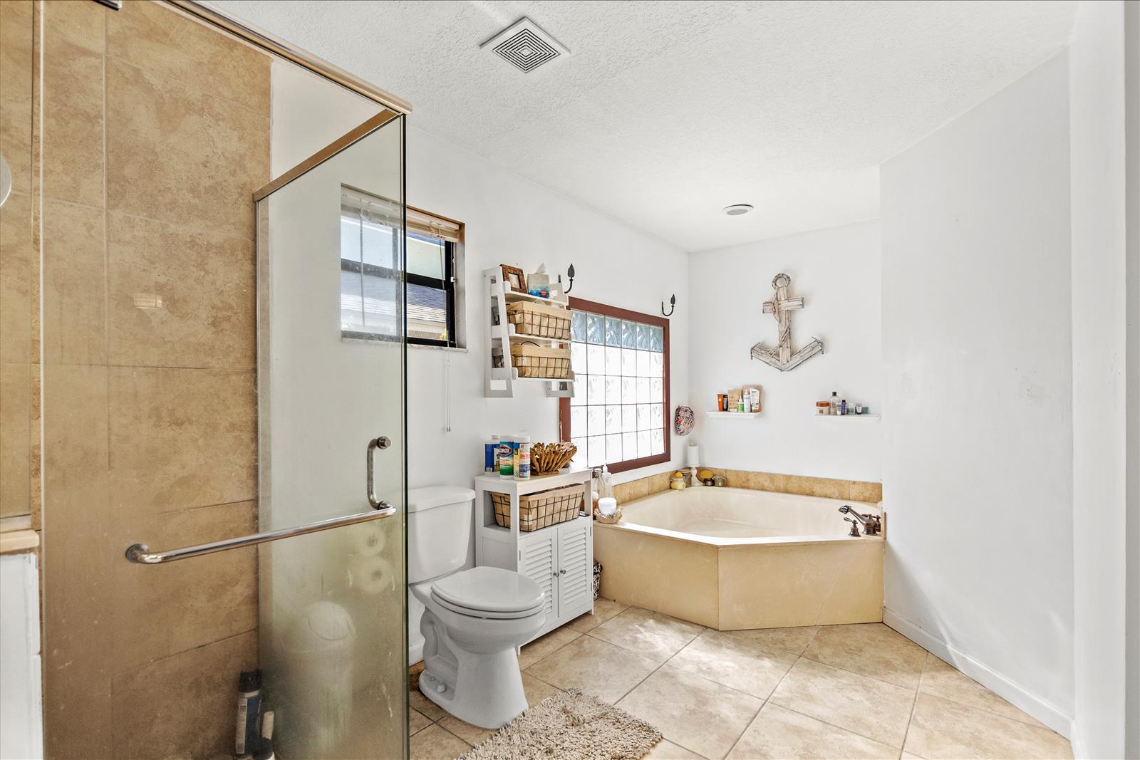 6391 Robinson Street Jupiter, FL 33458 - Photo 16 of 25 IMG_9677