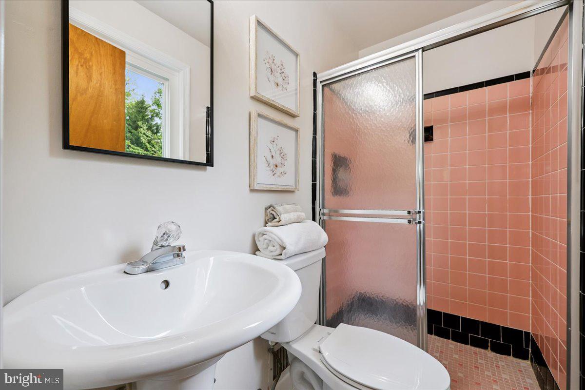 1901 Ladd Street Silver Spring, MD 20902 - Photo 14 of 101