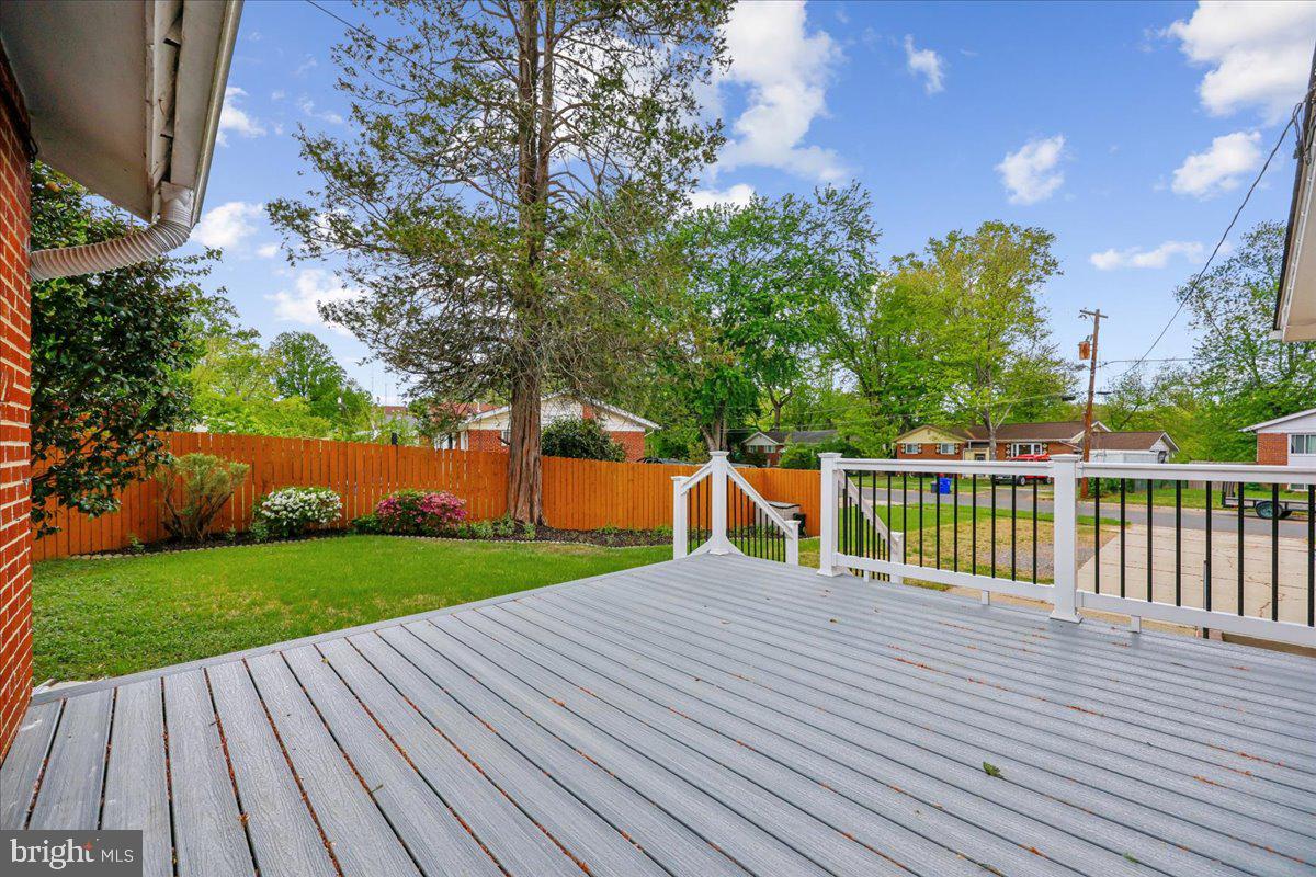 1901 Ladd Street Silver Spring, MD 20902 - Photo 4 of 101