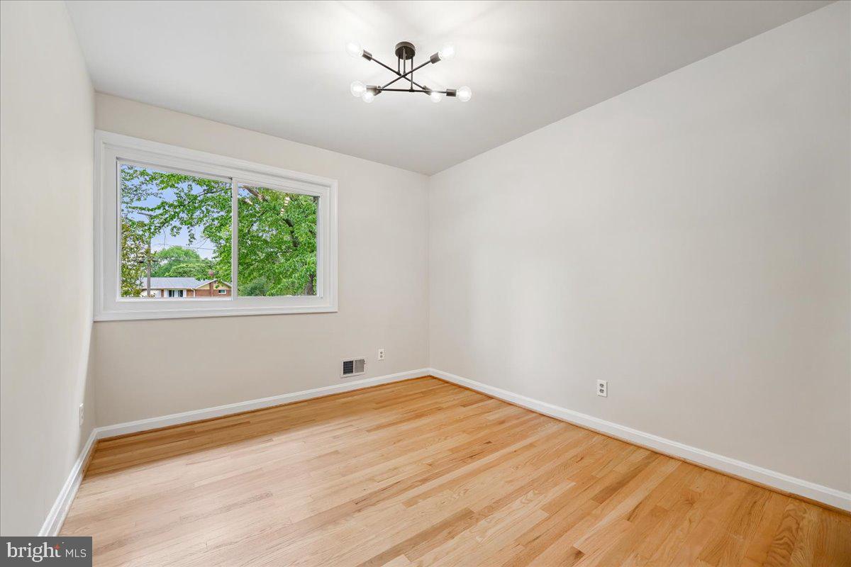 1901 Ladd Street Silver Spring, MD 20902 - Photo 50 of 101