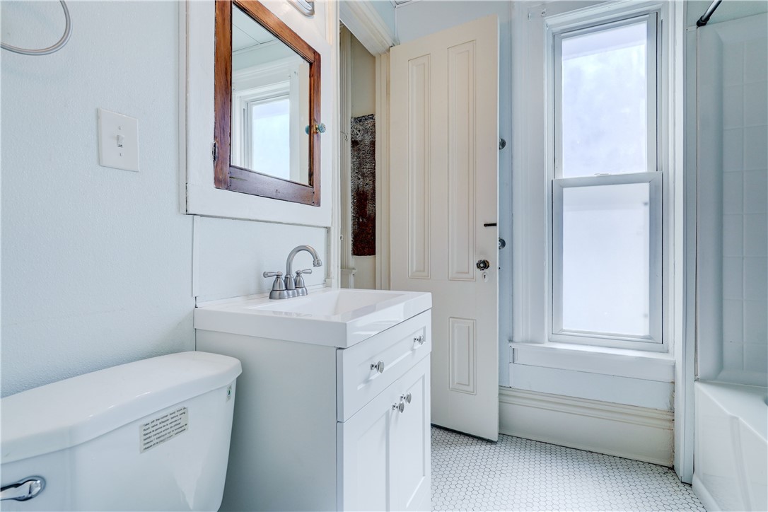 14 Vick Park B Rochester, NY 14607 - Photo 19 of 36