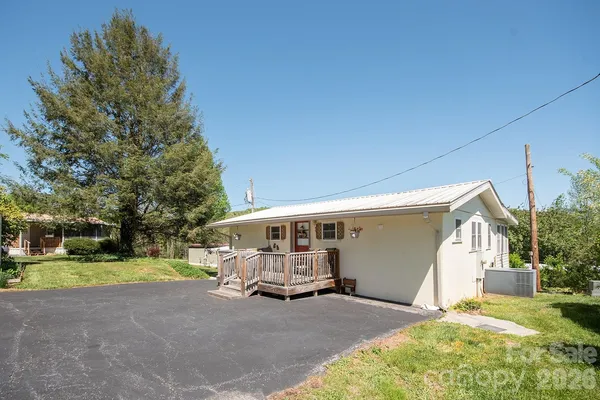 $120,000 | 59 South Front Street, Franklin, NC 28734